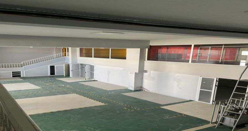 محل تجاري بمساحة 500 متر مربع للإيجار - المنطقة الصناعية اكزناية - مع سهولة الوصول