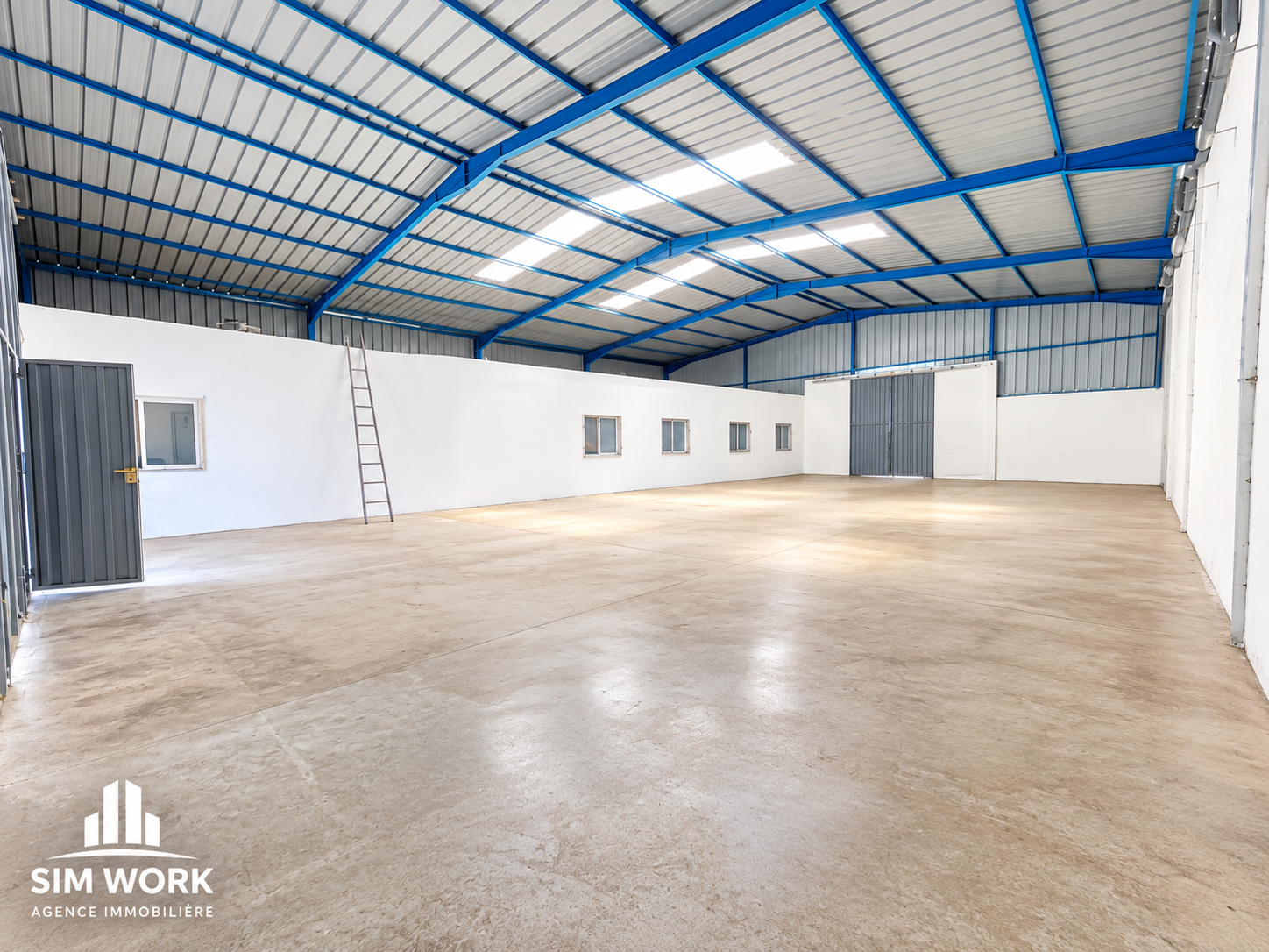 Industrial Property – 1,000 m² Building on a 2,500 m² Plot for Rent – Chraka, Tangier